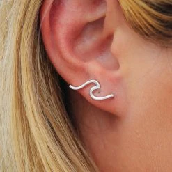 Earrings Pura Vida Wave Ear Climber Silver One Size