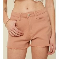 LE LIS VINTAGE INSPIRED CUT OFF SHORTS WITH RAW HEM