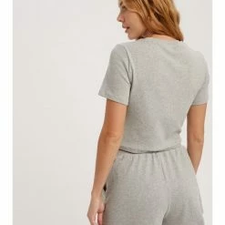 Listicle Comes In Relax Fit Knit Set WOMEN