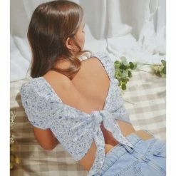Endless Blu FLORAL PRINTED BACK TIE CROP TOP WOMEN