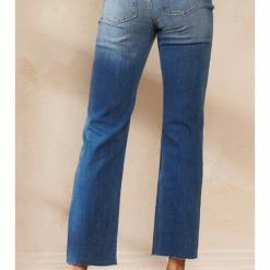 SneakPeek HIGH RISE STRAIGHT LEG WITH DISTRESS AND RAW HEM