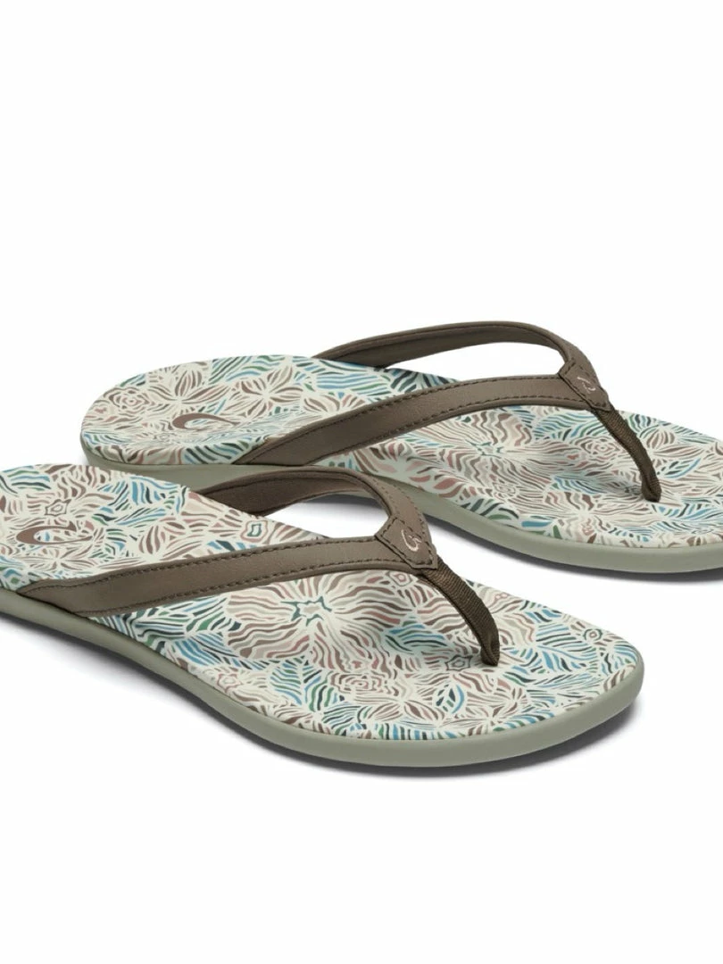 Olukai Women Ho'Opio HAU Sandal - Warm Taupe / Hau 1 Olukai Women Ho'Opio HAU Sandal - Warm Taupe / Hau