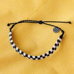 Bracelets Pura Vida Woven Seed Bead Checkered Black/White
