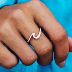 Rings Pura Vida Enameled Wave Ring White/Gold