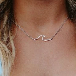 Leaf In Creek Necklaces Pura Vida Coast Necklace Rose Gold