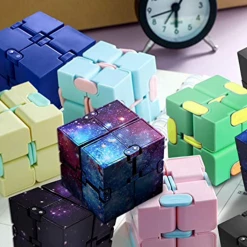 Leaf In Creek KIDS Mini Infinity Cube Desk Toy Fidget